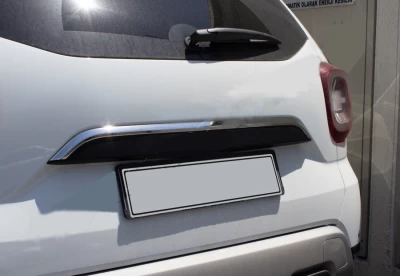 Chromowana listwa tablicy rejestracyjnej Renault Duster 2018-, OmsaLine, 2025054