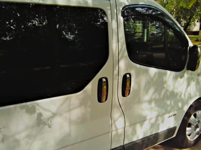 Chromowane nakładki klamek (8 szt.) Renault Trafic/Opel Vivaro/Nissan Primastar 2001-2014, Carmos, 6458128 Chromowane nakładki klamek (8 szt.) Renault Trafic/Opel Vivaro/Nissan Primastar 2001-2014, Carmos, 6458128