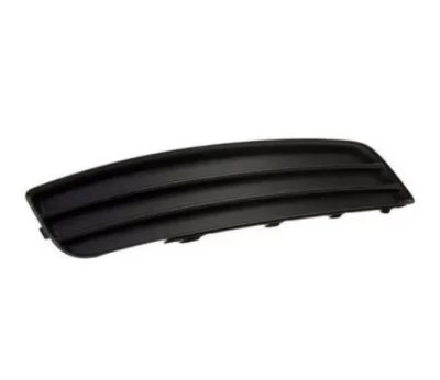 Kratka zderzaka prawa Audi A3 2008-2012, bez otworu na światło przeciwmgielne, czarna, AVTM, 8P0807682D9B9, 181203914