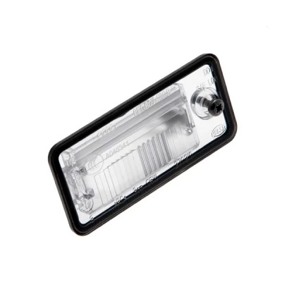 Lampa prawa podświetlenie numer płyta Audi A3 2004-2012/A4 2001-2008/A6 2005-2011/A8 2002-2010/Q7 2005-2015, C5W, AVTM, 180019F2E