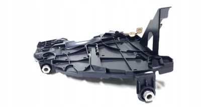 Prawy wspornik reflektora Volkswagen Touareg 2007-2009, AVTM, 7L6941292, 187410202