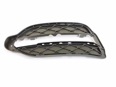 Kratka zderzaka prawa Mercedes-Benz GLK-Class X204 2012-2015, bez listwy, AVTM, A2048857223, 184652912