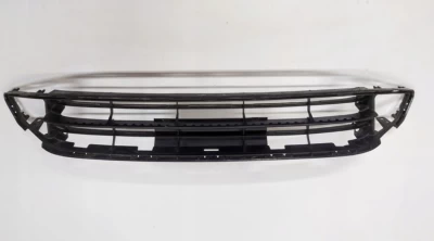 Kratka zderzaka Honda Jazz 2008-2012, środkowa, czarna, AVTM, 71103T00030, 183030910