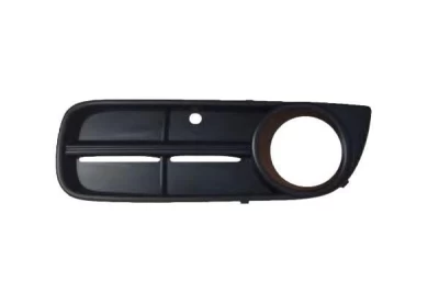 Kratka zderzaka prawa Skoda Fabia/Roomster 2007-2010, z wyłączeniem RS, z otworem na światło przeciwmgielne, AVTM, 5J08536669B9, 6408 912
