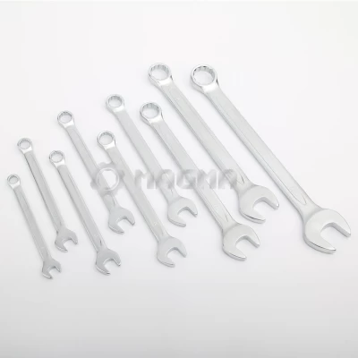 Zestaw narzędzi 1/4", 1/2", 82 szt. (walizka z tworzywa sztucznego) MG10082 MAGMA