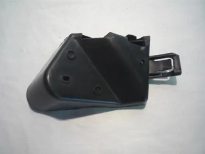 Prawy wspornik mocowania tylnego zderzaka Ford Focus 3 HB 2011-2014, wewnętrzny, AVTM, 1722283, 182813964