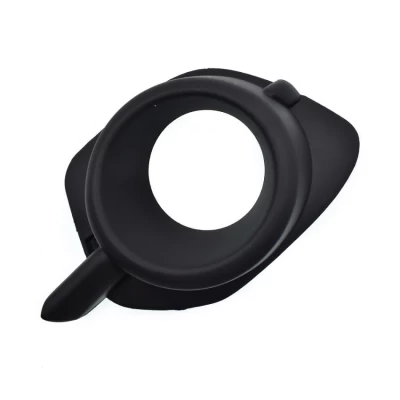 Kratka zderzaka prawa Mitsubishi Pajero Sport 2 2013-2015, z otworem na światło przeciwmgielne, AVTM, 8321A598, 184820916