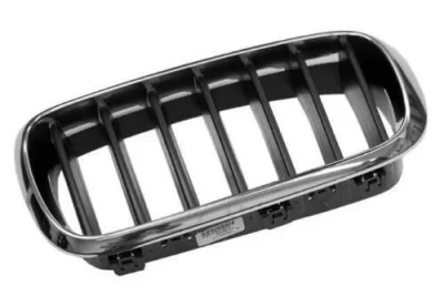 Lewa atrapa chłodnicy BMW X5 (F15)/X6 (F16) 2014-2018, chromowana, czarne żebra, AVTM, 112360009 Lewa atrapa chłodnicy BMW X5 (F15)/X6 (F16) 2014-2018, chromowana, czarne żebra, AVTM, 112360009