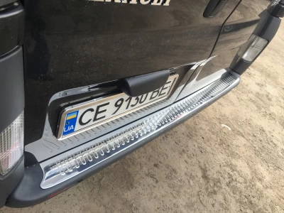 Chromowana nakładka ochronna na tylny zderzak Opel Vivaro/Renault Trafic/Nissan Primastar 2001-2014, OmsaLine, 5221093
