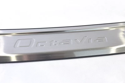 Nakładka ochronna na tylny zderzak Skoda Octavia 2012–2019 sedan HAVOC (stal nierdzewna)