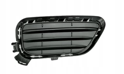 Kratka zderzaka prawa BMW X3 F25 2014-2017, czarna, z wyłączeniem X-Line, AVTM, 51117338514, 181428912