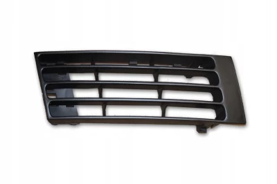 Kratka zderzaka prawa Audi A4 1999-2001, czarna, AVTM, 180018912