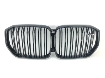 Atrapa chłodnicy BMW X5 (G05) 2018-2023, z wyłączeniem M-Sport, z otworem na kamerę, chromowana, AVTM, 181448991