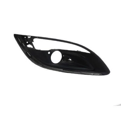 Kratka zderzaka prawa Opel Astra J 2012-2015, z otworem na światło przeciwmgielne, AVTM, 13440453, 5223 912