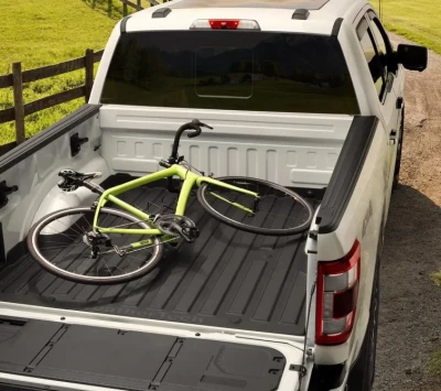 Mata do bagażnika Ford F150 2015- w nadwozie High Performance 5.5 ft Weathertech 36912IM