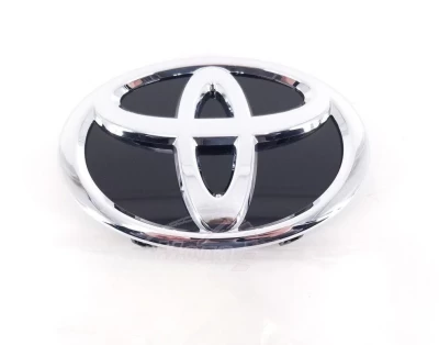 Emblemat grilla Toyota Camry V70 2017-, 7531033030 Emblemat grilla Toyota Camry V70 2017-, 7531033030