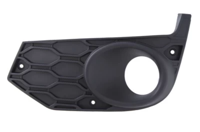 Kratka zderzaka lewa Iveco Daily 2014-2019 z otworem na światło przeciwmgielne, czarna, AVTM, 5801529859, 183607911