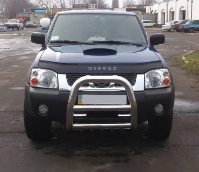 Owiewka maski do Nissan NP300 2008- Vip Tuning NS21