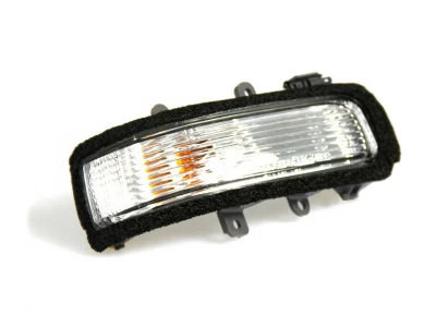 Kierunkowskaz prawy Toyota Rav4 2006-2012/Hilux 2010-2015, montowany w lusterku, AVTM, 187013M32