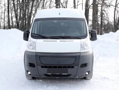 Zimowa osłona grilla do Peugeot Boxer 2014- kratka, połysk AVTM FLGL0149