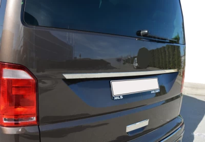 Chromowana listwa tablicy rejestracyjnej Volkswagen T6 2015-, Carmos, 6452990