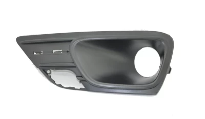 Kratka zderzaka prawa Fiat Linea 2013-2016, z otworem na światło przeciwmgielne, AVTM, 735547962, 182609916