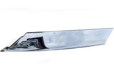 Listwa zderzaka prawa Tesla Model S 2016-, chrom, dolna obok światło przeciwmgielne, AVTM, 105638100C, 188503914