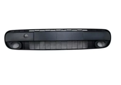 Kratka zderzaka Fiat 500L 2013-2017, z otworem na światło przeciwmgielne, dolna, czarna, AVTM, 735559117, 182618910