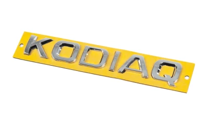 Emblemat z napisem "Kodiaq" do Skoda Kodiaq. 160×22 mm, AVTM, 6459085