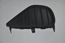 Kratka zderzaka prawa Toyota Yaris 2014-2017, bez otworu na światło przeciwmgielne, AVTM, 814810D250, 187049912