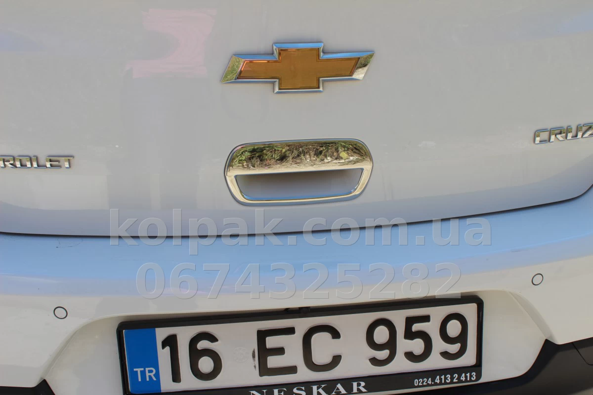 Chrome tailgate handle trim Chevrolet Cruze HB 2011-, OmsaLine, 1607051 Chrome tailgate handle trim Chevrolet Cruze HB 2011-, OmsaLine, 1607051 β photo 1
