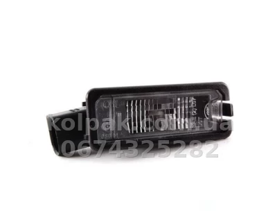 Ліхтар підсвічування номерного знака Seat Toledo 2012-/Volkswagen Amarok 2010-/Golf 6 2009-2013, 1K8943021
