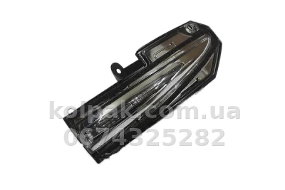 Правий покажчик повороту Toyota Rav4 2013-/Highlander 2016-/Hilux 2016-, у дзеркалі, AVTM, 187040M32