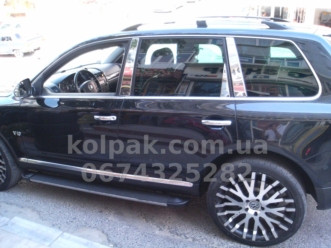 Chrome door pillar trims (6 pcs) Volkswagen Touareg/Porsche Cayenne 2010-, Carmos, 6454525 Chrome door pillar trims (6 pcs) Volkswagen Touareg/Porsche Cayenne 2010-, Carmos, 6454525 β photo 1