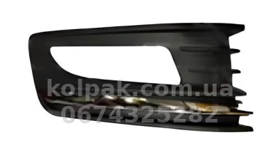 Ліва решітка бампера Volkswagen Polo 2015-, з отвором для протитуманної фари, із хромованим молдингом, AVTM, 6RU853665C, 7433 913