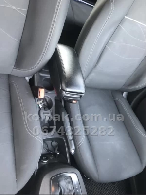 Podłokietnik Ford Fiesta 2008- czarny AVTM 426146031 — zdjęcie 4