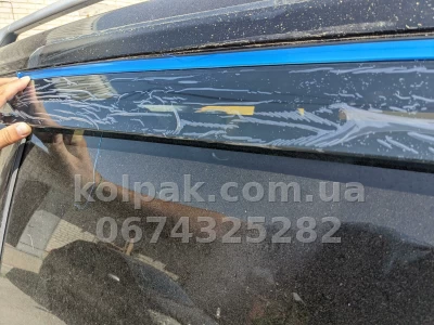 Дефлектори вікон Nissan Rogue 2014–2021 HAVOC — з хромованою смугою — фото 15
