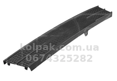 Решітка бампера Ford Kuga 2013-2016, середня, AVTM, CJ5Z17K945AA, 2817 910 Решітка бампера Ford Kuga 2013-2016, середня, AVTM, CJ5Z17K945AA, 2817 910