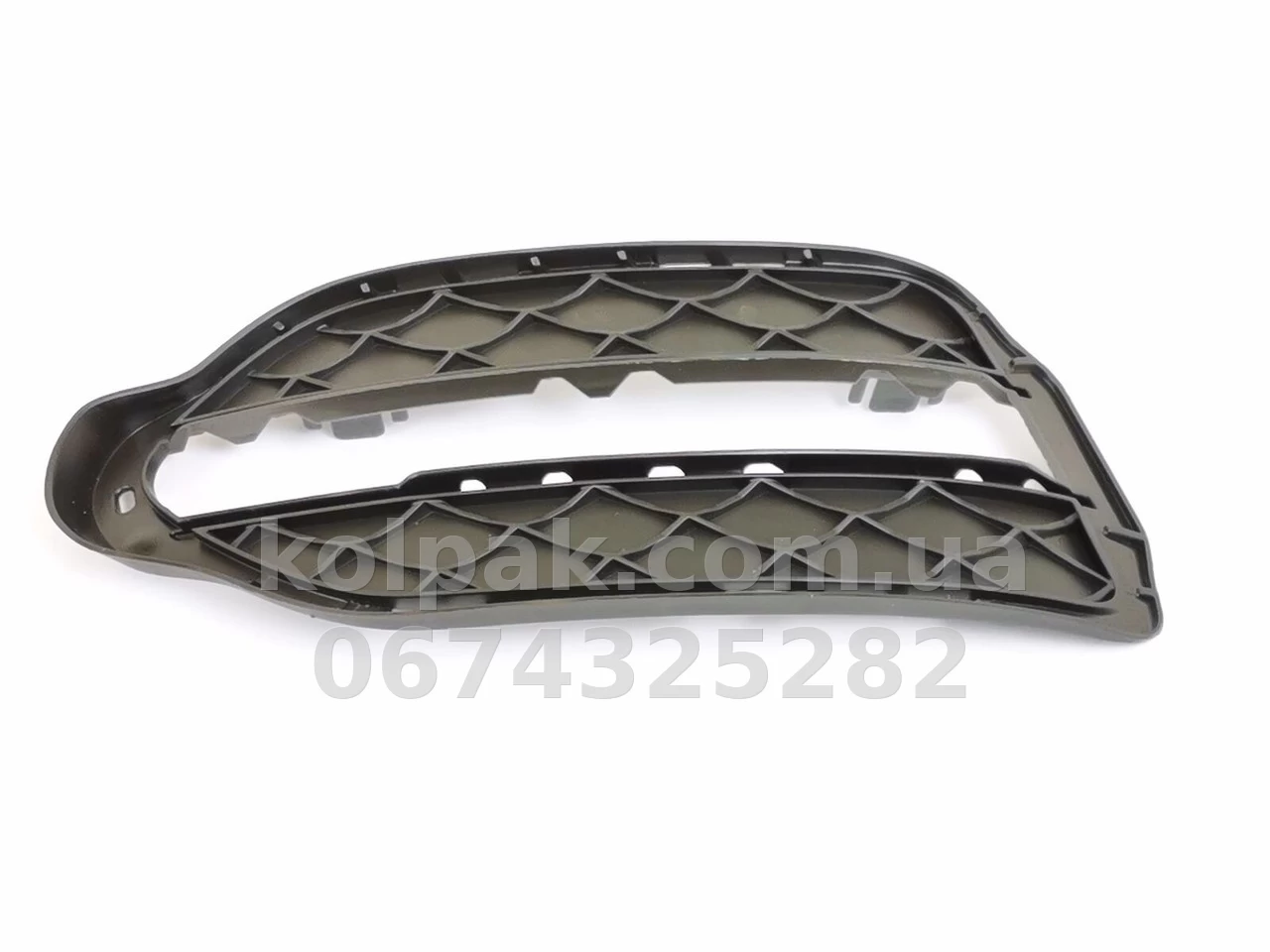 Kratka zderzaka prawa Mercedes-Benz GLK-Class X204 2012-2015, bez listwy, AVTM, A2048857223, 184652912 Kratka zderzaka prawa Mercedes-Benz GLK-Class X204 2012-2015, bez listwy, AVTM, A2048857223, 184652912 — zdjęcie 1