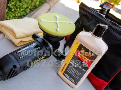 Ультрафінішна полірувальна паста Meguiars Ultra Finishing Polish 946 мл Meguiars M20532 Ультрафінішна полірувальна паста Meguiars Ultra Finishing Polish 946 мл Meguiars M20532 — фото 6