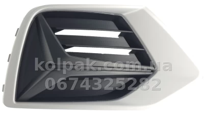 Права решітка бампера Audi Q3 2018-, чорна/сіра, AVTM, 83A807672TB2, 181239914
