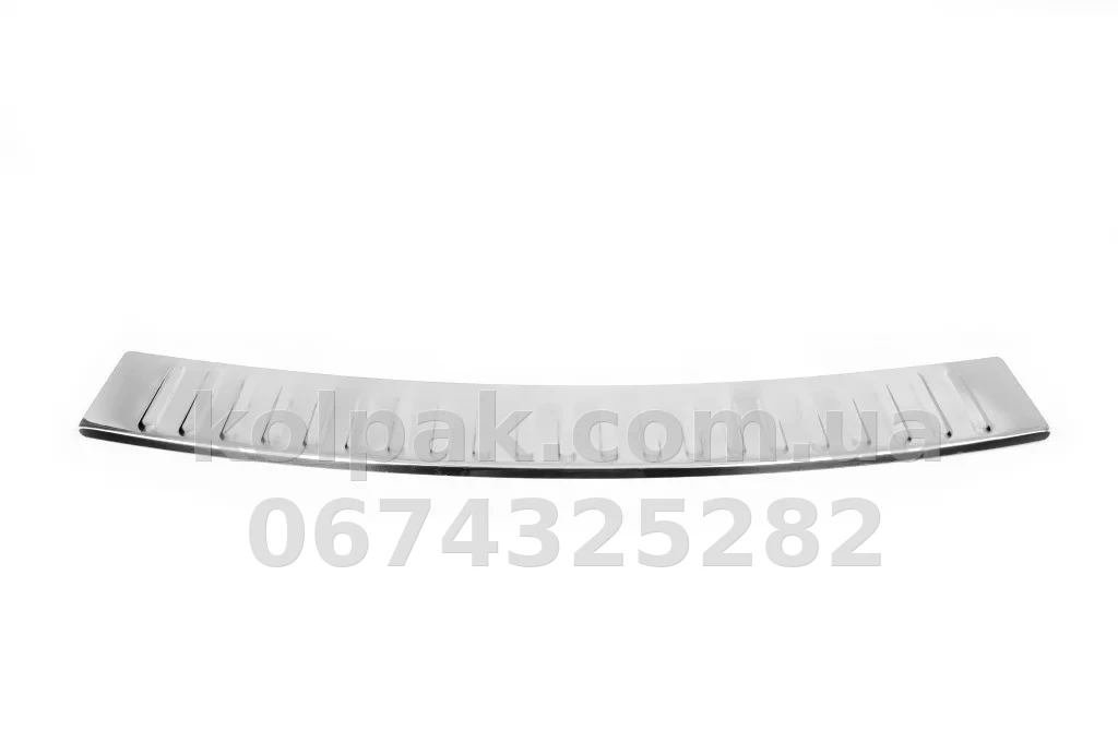 Chromowana nakładka ochronna na tylny zderzak (V2, z zagięciem) Renault Duster 2008-2017, Carmos, 009DC020218 Chromowana nakładka ochronna na tylny zderzak (V2, z zagięciem) Renault Duster 2008-2017, Carmos, 009DC020218 — zdjęcie 1