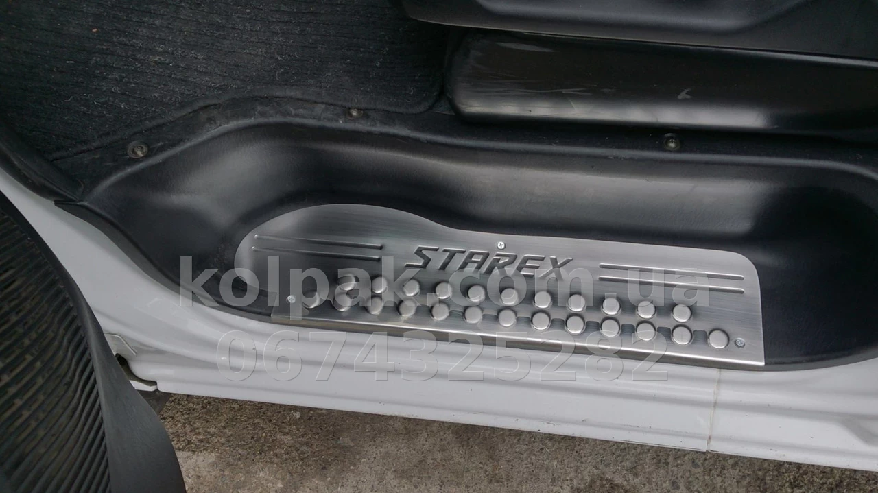Chrome door sill trims (3 pcs) Hyundai H1 1997-2007, OmsaLine, 3220091 Chrome door sill trims (3 pcs) Hyundai H1 1997-2007, OmsaLine, 3220091 β photo 1