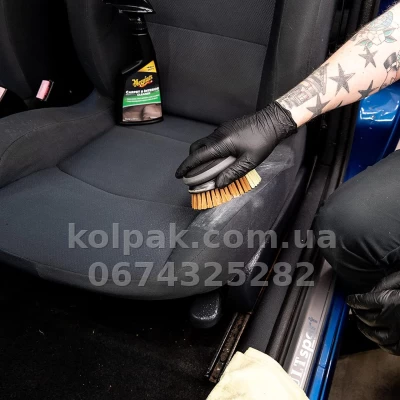 Щітка для хімчистки салону Meguiars Carpet & Interior Brush Meguiars X1000EU Щітка для хімчистки салону Meguiars Carpet & Interior Brush Meguiars X1000EU — фото 8