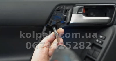 Дотягувачі автомобільних дверей Toyota Land Cruiser Prado 150 2009–2023 — фото 6