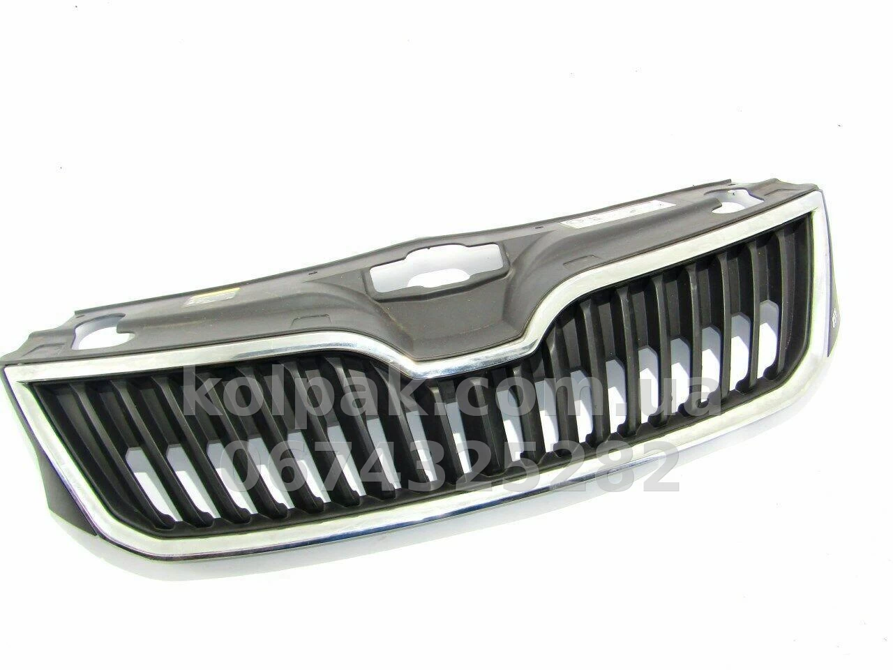 Radiator grille Skoda Rapid 2012-, with chrome surround, AVTM, 186416991A Radiator grille Skoda Rapid 2012-, with chrome surround, AVTM, 186416991A β photo 1