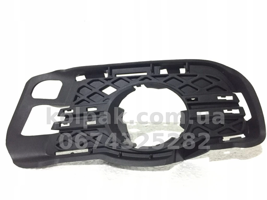Kratka zderzaka prawa Mercedes-Benz C-Class W204 2007-2011, Avantgarde, bez listwy, AVTM, A2048852323, 184608912 Kratka zderzaka prawa Mercedes-Benz C-Class W204 2007-2011, Avantgarde, bez listwy, AVTM, A2048852323, 184608912 — zdjęcie 1