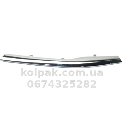 Ліва накладка решітки радіатора Hyundai Accent 4/Hyundai Solaris 2011-2014, хромована, AVTM, 183227911