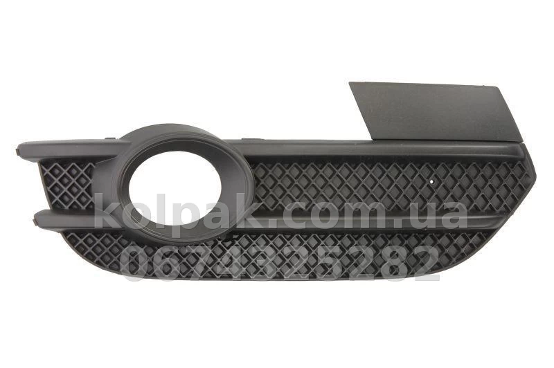 Right bumper grille Audi Q3 2011-2015, with fog light opening, AVTM, 8U0807682ASP9, 1218 912 Right bumper grille Audi Q3 2011-2015, with fog light opening, AVTM, 8U0807682ASP9, 1218 912 β photo 1