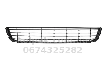 Решітка бампера Volkswagen Golf 6 2009-2012, середня, із чорним молдингом, AVTM, 5K0853677A9B9, 7411 992 Решітка бампера Volkswagen Golf 6 2009-2012, середня, із чорним молдингом, AVTM, 5K0853677A9B9, 7411 992